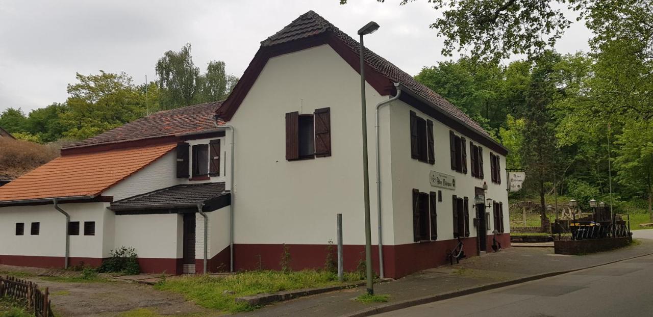 Hotel Altes Fahrhaus Duisburg Exterior photo